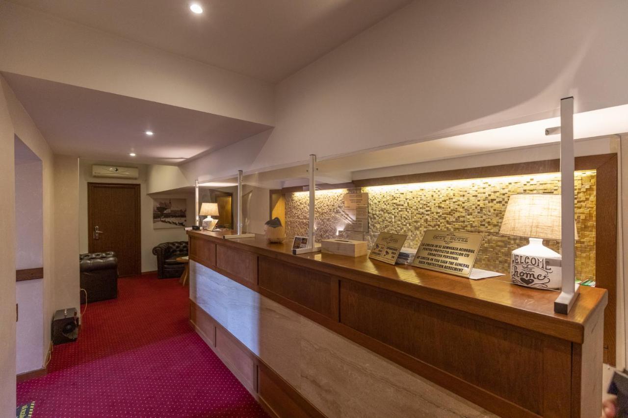 Hotel Gott Braşov Extérieur photo