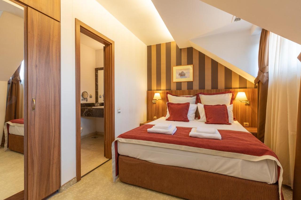 Hotel Gott Braşov Extérieur photo