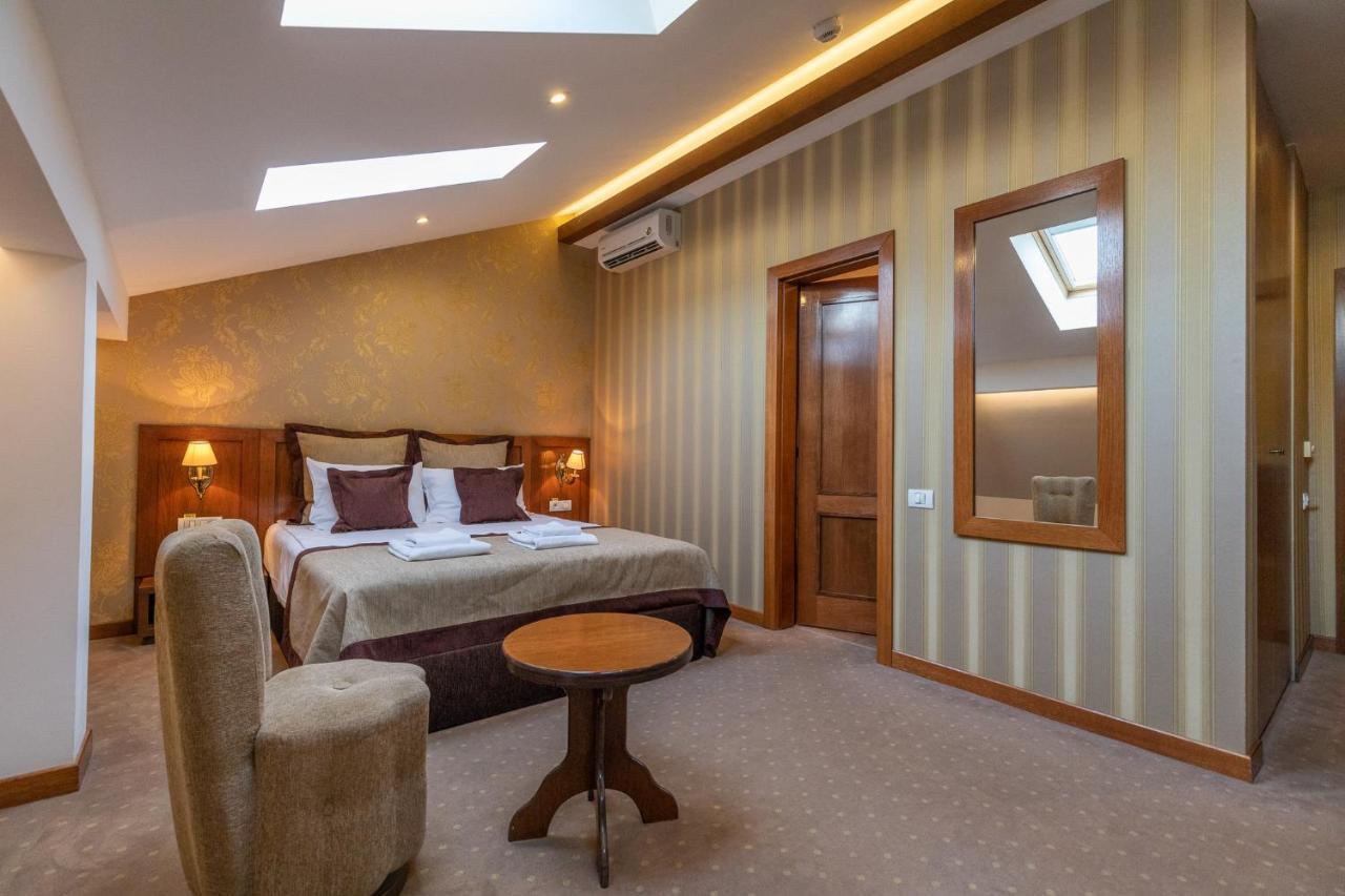 Hotel Gott Braşov Extérieur photo
