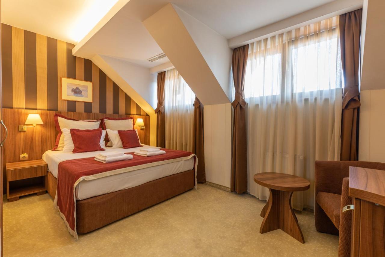 Hotel Gott Braşov Extérieur photo