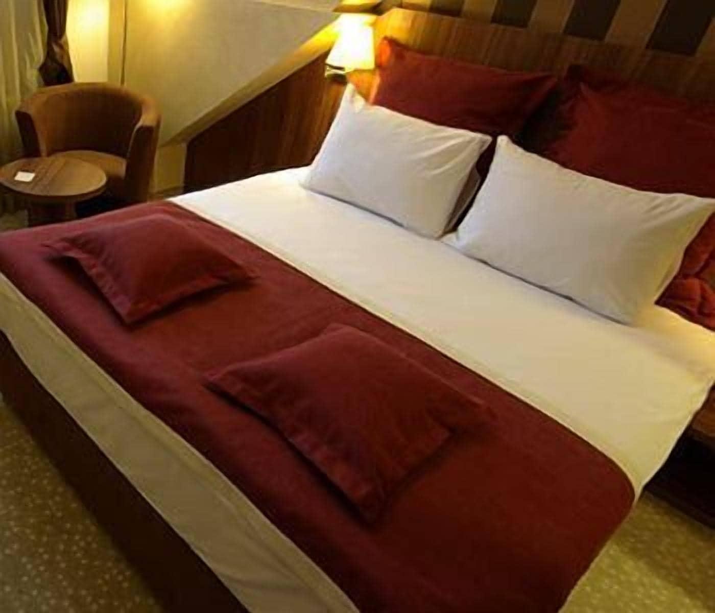 Hotel Gott Braşov Extérieur photo