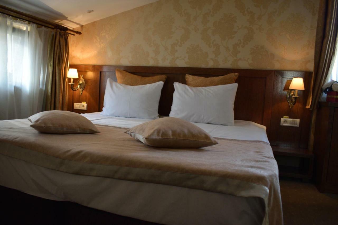 Hotel Gott Braşov Extérieur photo